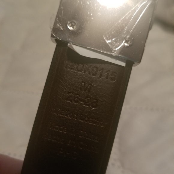 Dockers Belt size M 26-28 - Picture 2 of 3